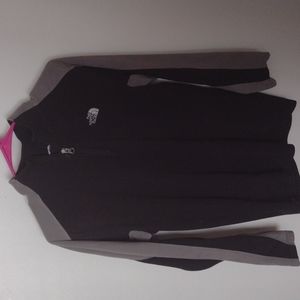 THE NORTH FACE LIGHTWEIGHT PULL-OVER SHIRT.  GENTLY WORN.